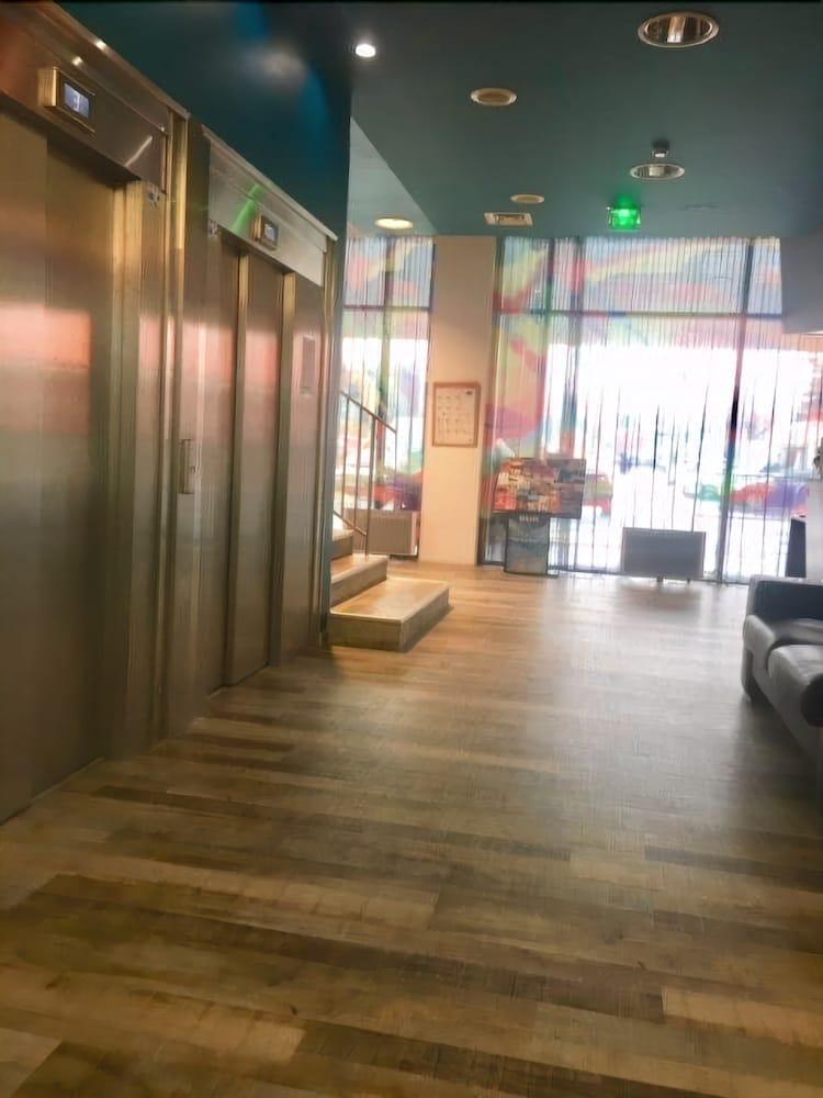 Inter Hotel Torcy Торси Екстериор снимка